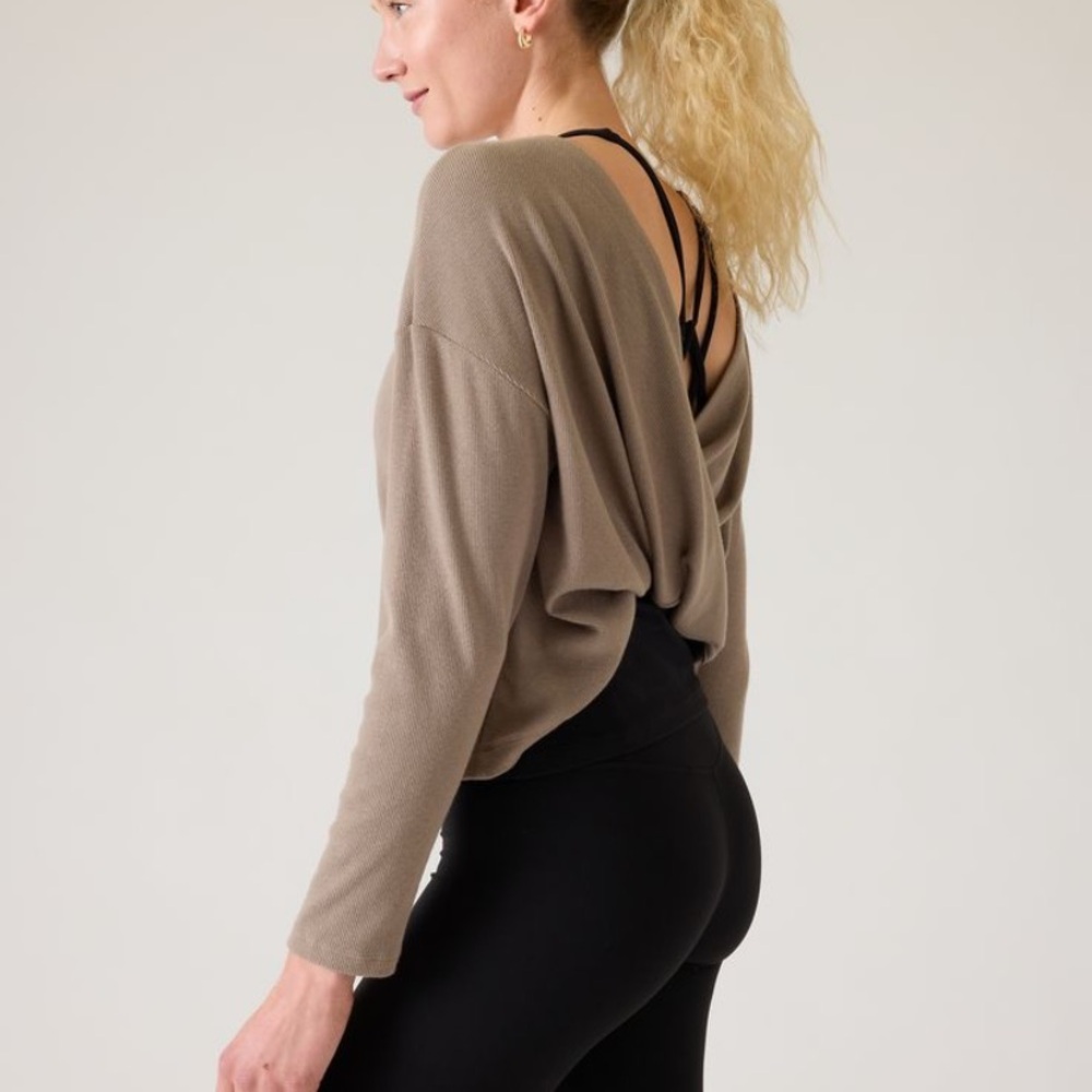 Athleta presence twist sweatshirt - Picture 4 of 5